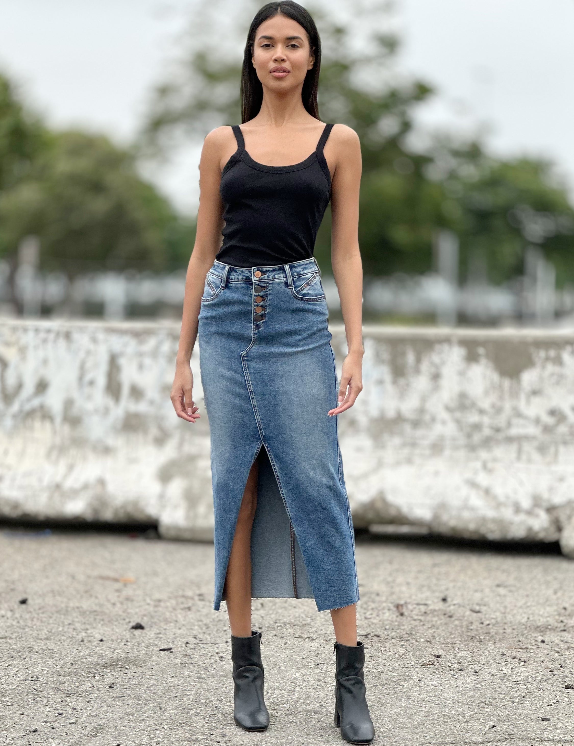 Women's Front-Slit Denim Skirt – Wash Lab – washlabshop