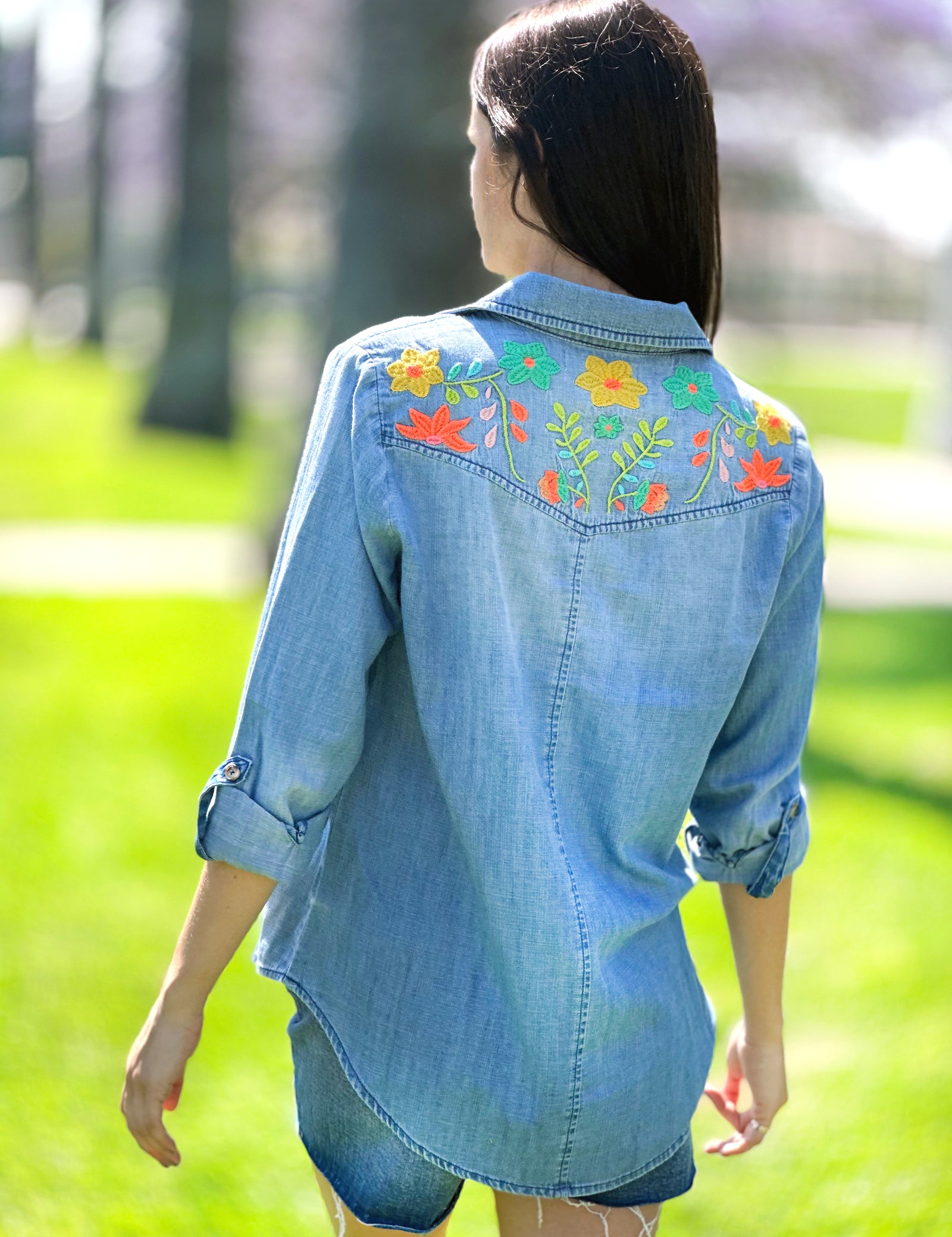 Chvity Womens Floral Embroidered Textured Tops Crewneck Puff