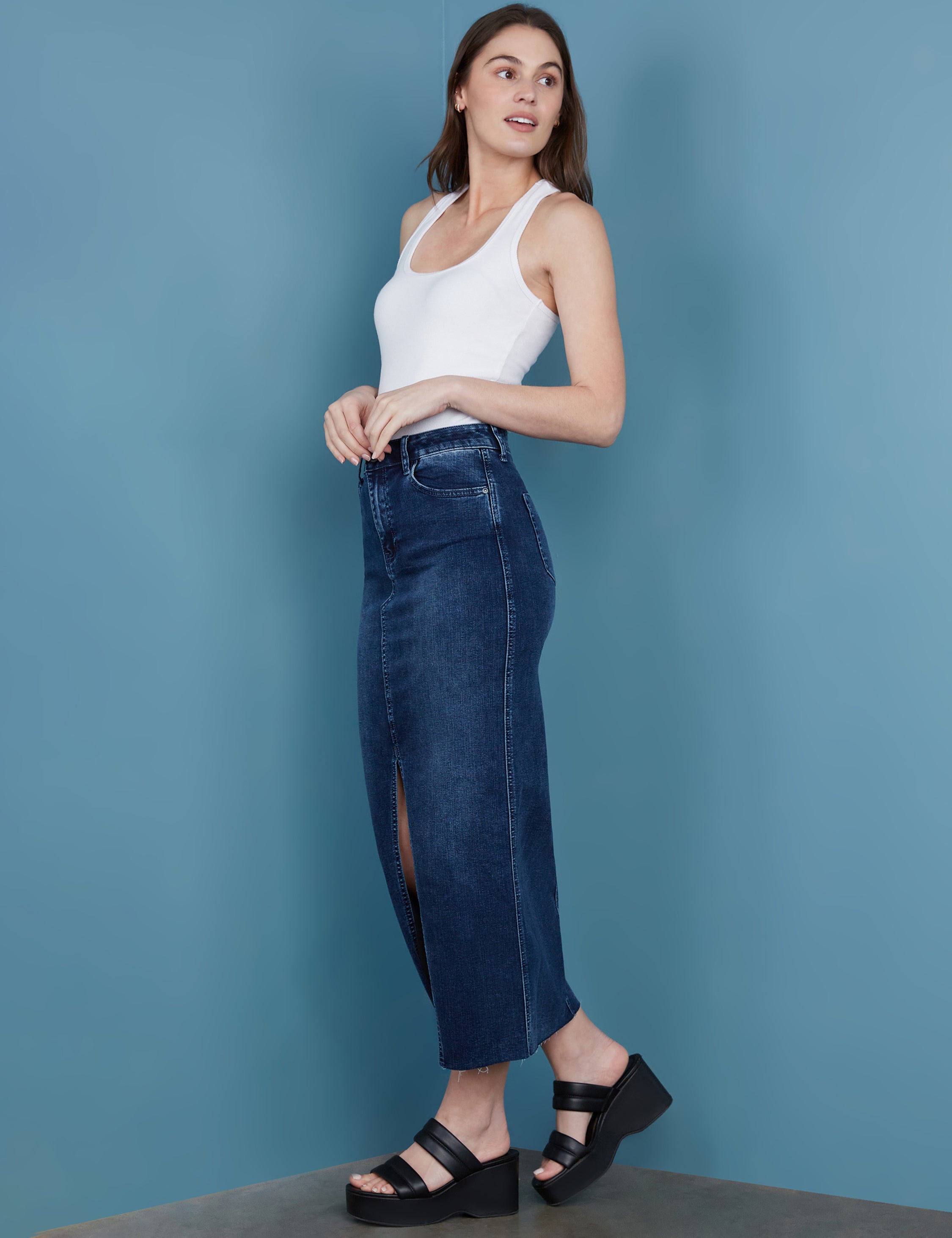 Front Slit Fur Denim Long Skirt main image 1