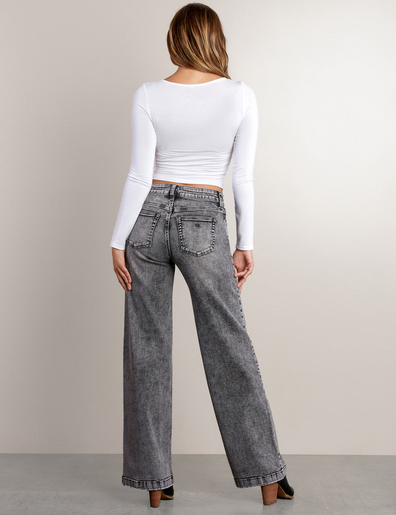 Amelia Relaxed Straight Jeans